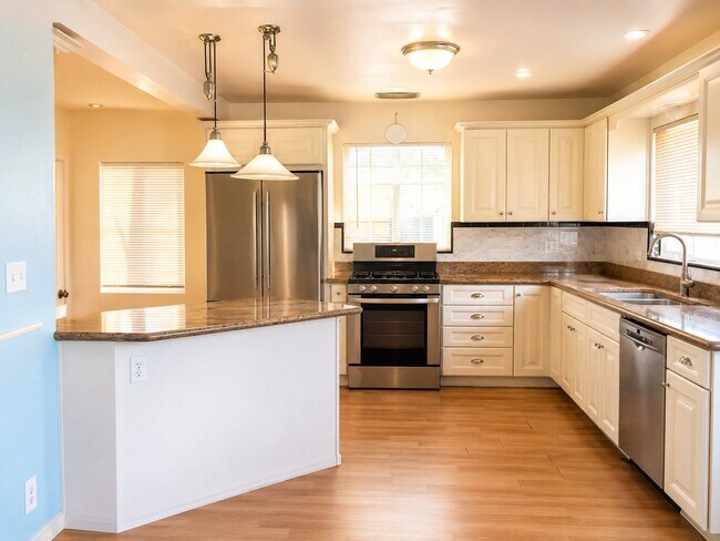 355 S Bryant Ave