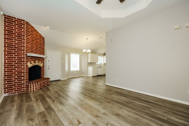 Photo - 5117 Foard St