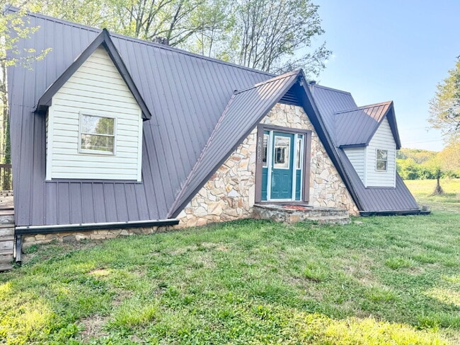 Building Photo - 1 bedroom in Fair Play Unit B