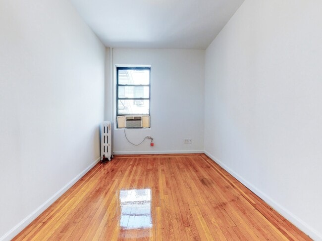 Photo - West 140th Street Unidad 45