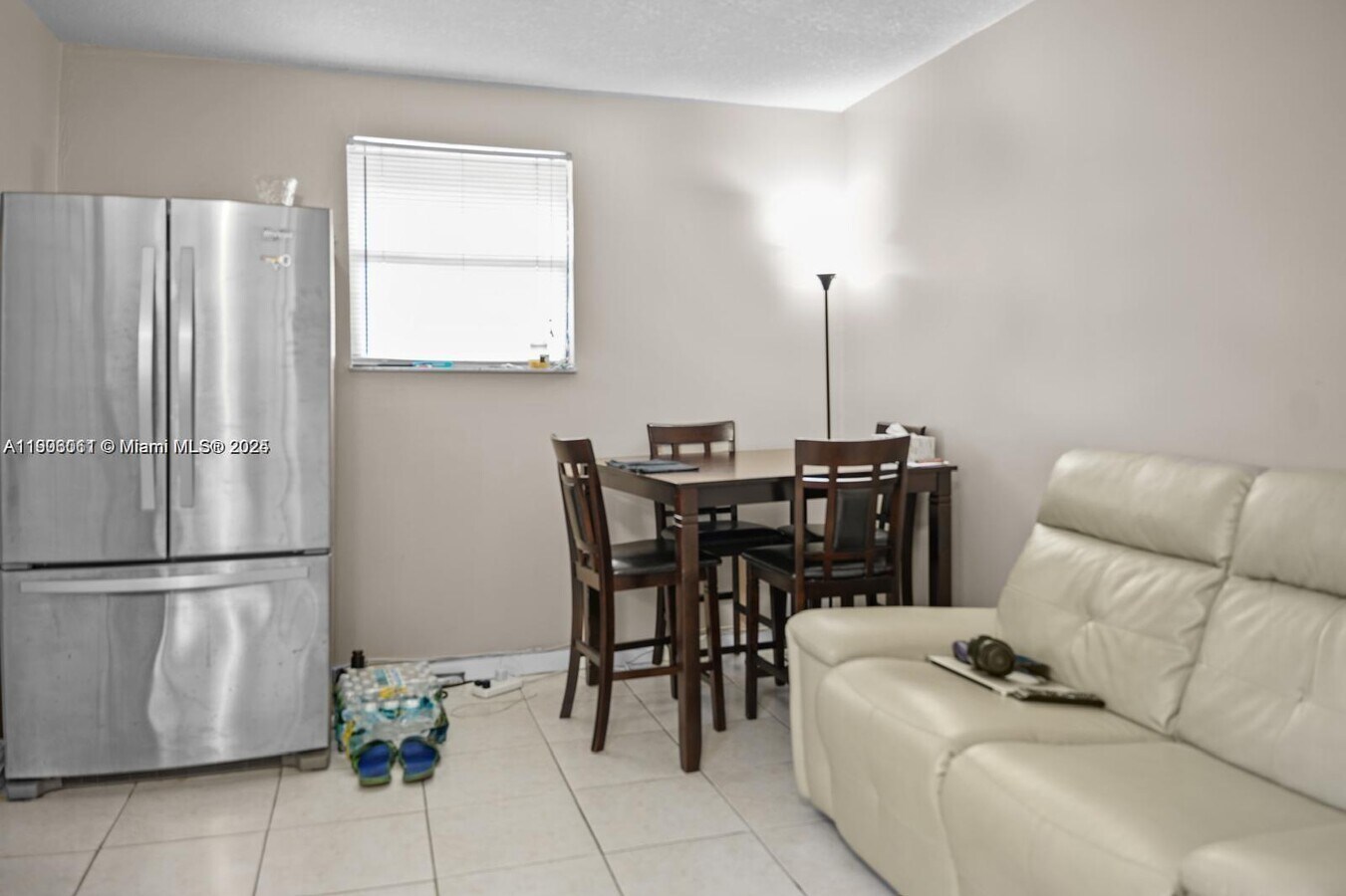 Photo - 19310 NW 48th Ct Unidad Right