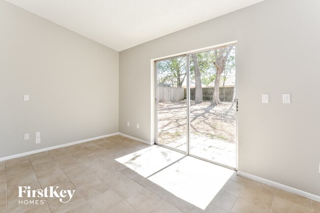 Photo - 2005 N Parkton Dr