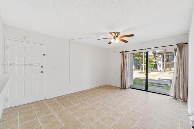 Photo - 7200 NW 179th St Unit 105