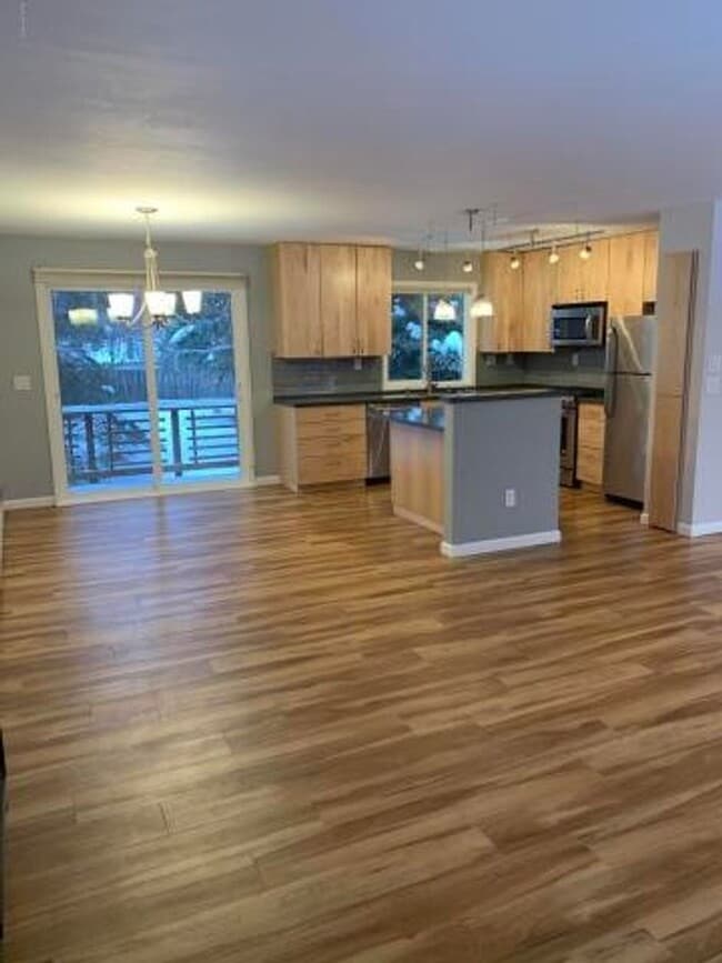 Photo - 4010 Crosson Dr
