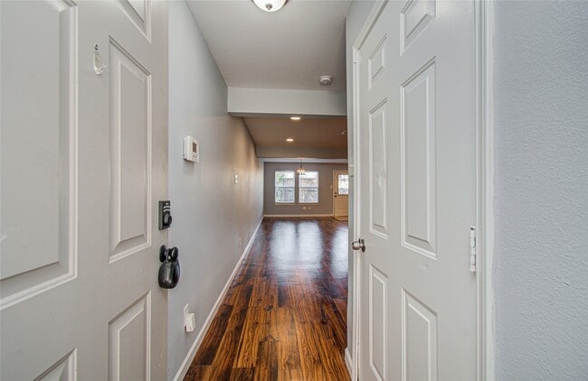 Photo - 15818 Whiteglade Ln