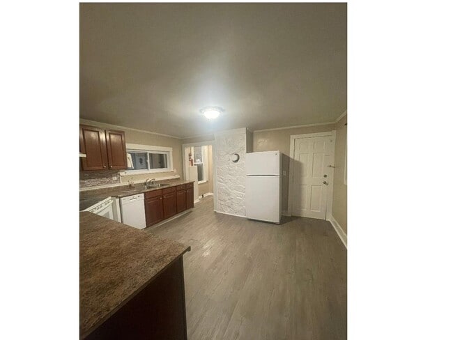 Photo - 242 Branch St Unit Apt B