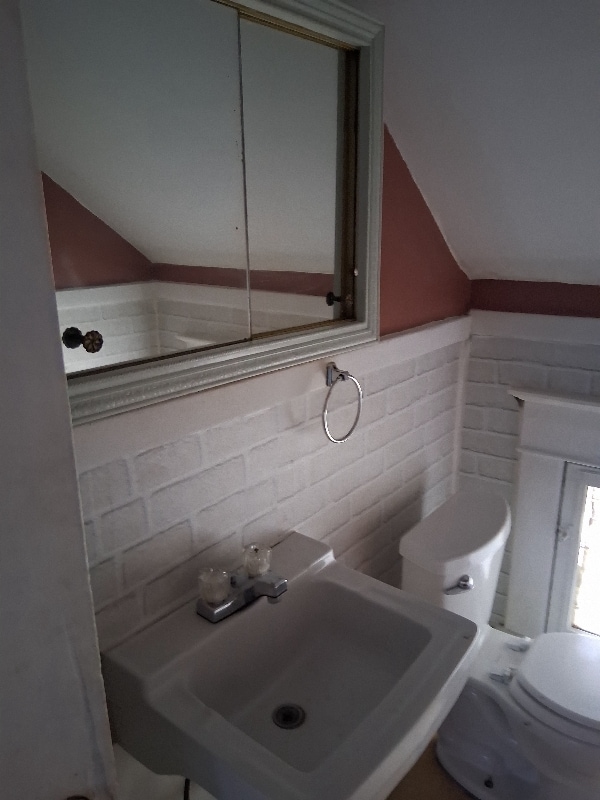 Photo - 1803 Pointview Ave