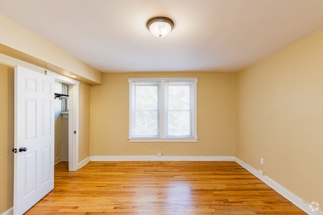 2BR, 1BA - 1,670SF - Bedroom - 5836 Alderson St