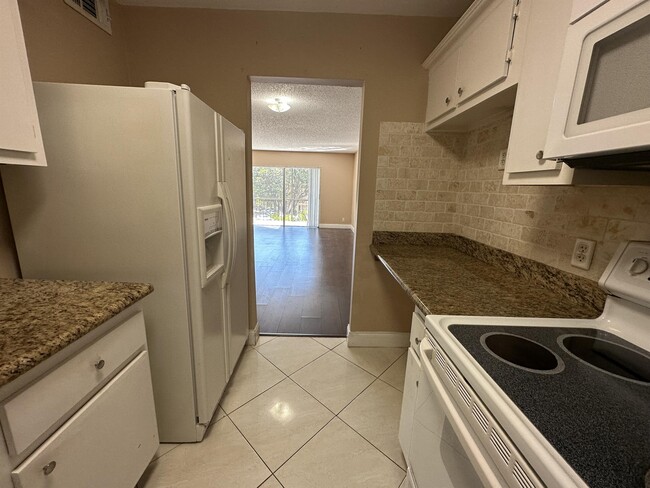 Photo - 4158 Inverrary Dr