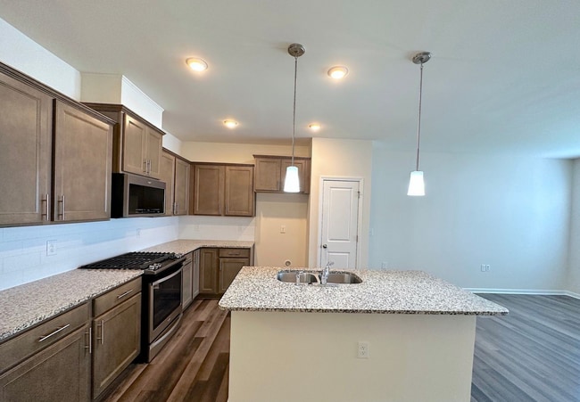 Photo - 17 Whitesell Way