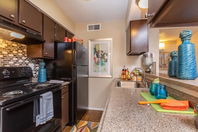 KITCHEN OF YOUR DREAMS - Mireya