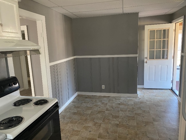 Photo - 200 Boggs Ln