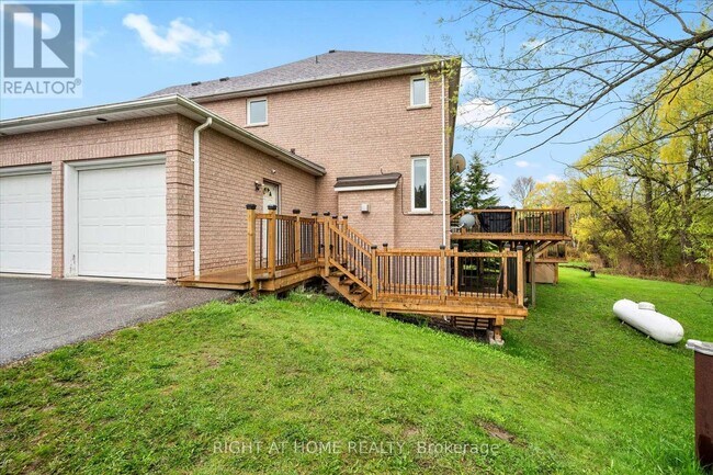 Photo - 5730 Halls Rd N