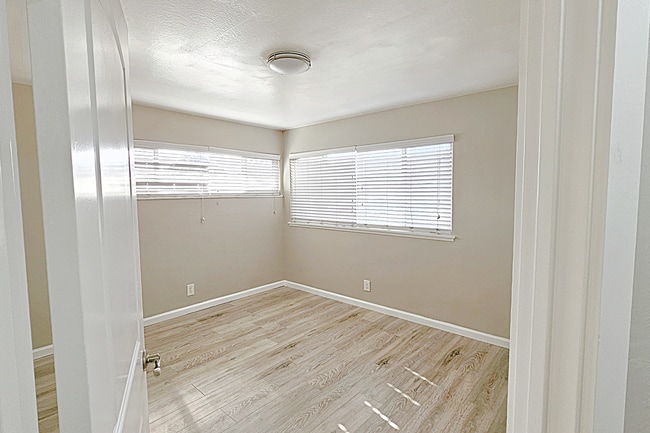 Photo - 569 Smalley Ave Unit 1