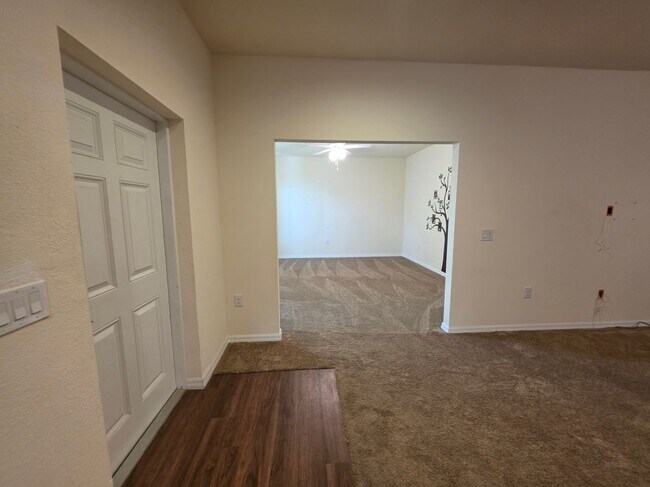 Photo - 6004 Pecan Cir