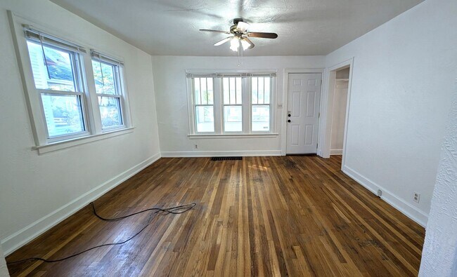1252 Fleming Ave
