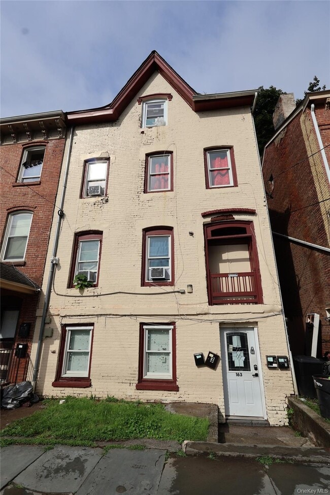 Building Photo - 163 Chambers St Unit 1