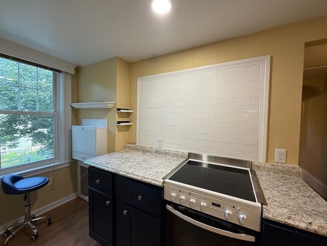 Photo - 11 Beech St Unit 2