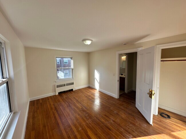 Photo - 186 Summit Ave