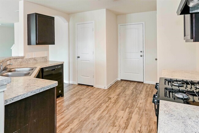 Photo - 10318 Van Hut Ln