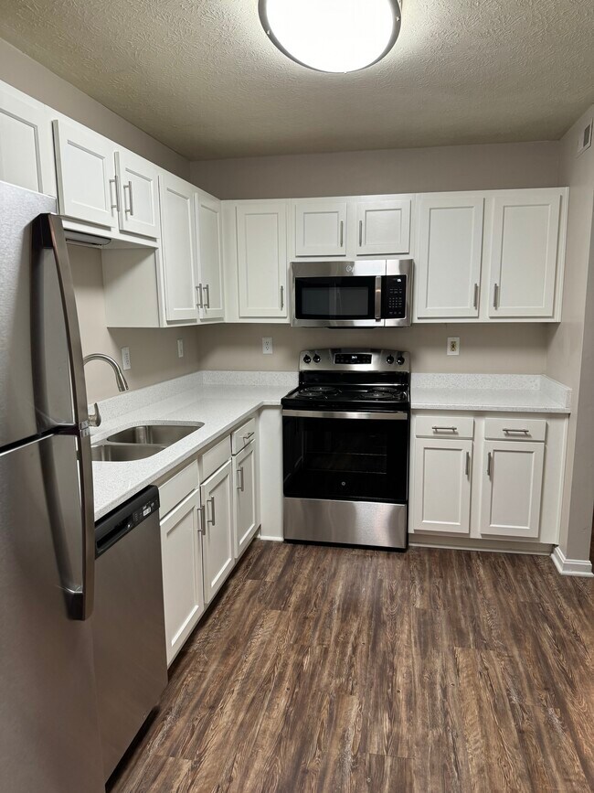 Hurstbourne Crossing Apartments