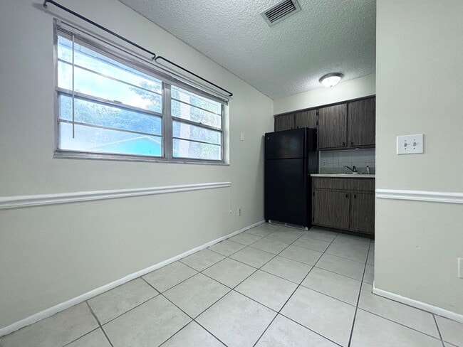 Photo - 4265 Desoto Ave Unit -B