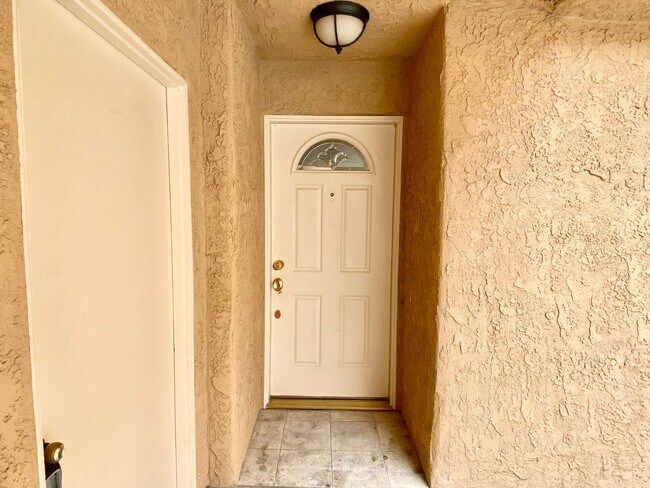 Photo - Charming 3-bedroom 2.5-bathroom Agoura Hil...