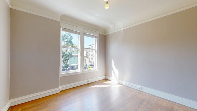 Photo - 186 Gough St