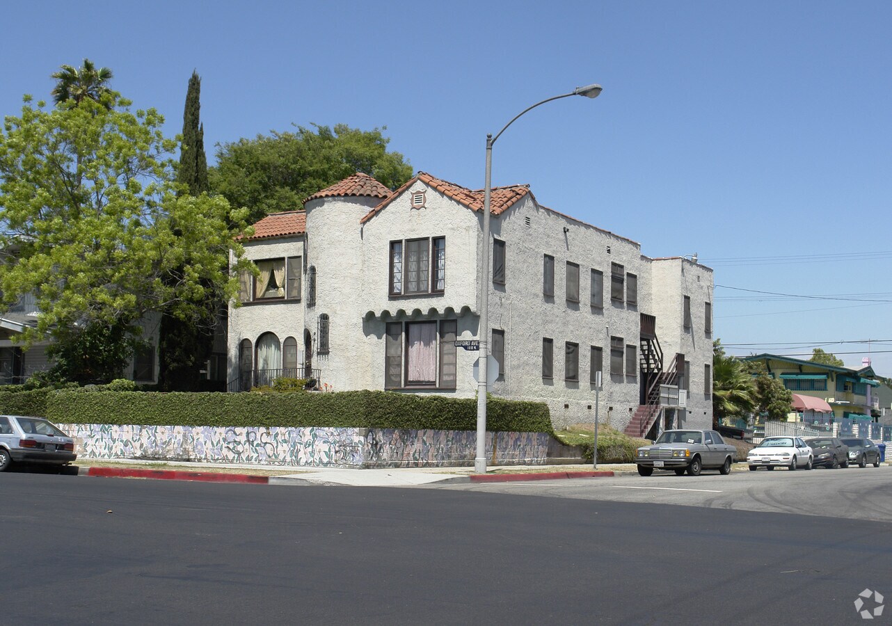 Photo - 102 N Oxford Ave