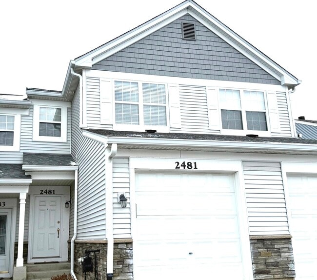 Building Photo - 2481 Oneida Ln