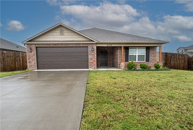 Building Photo - 6702 SW Pilgrim Rd