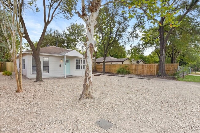 Photo - 5530 Malmedy Rd