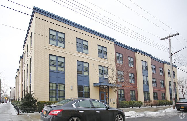 Photo - 119 Fountain Ave