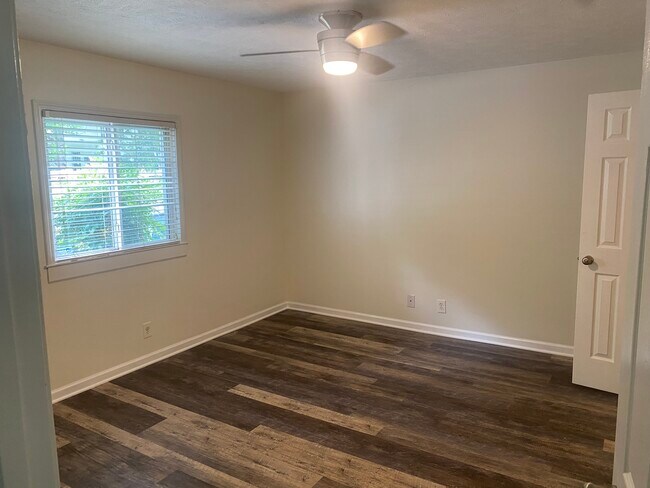 Bedroom - 802 E Main St Unit 10