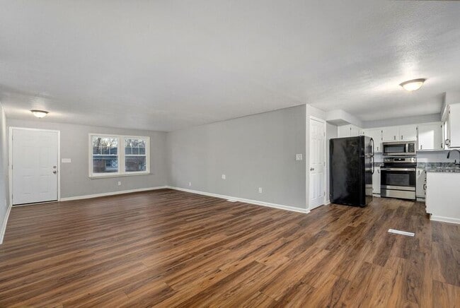 Photo - 2843 E Monroe Terrace