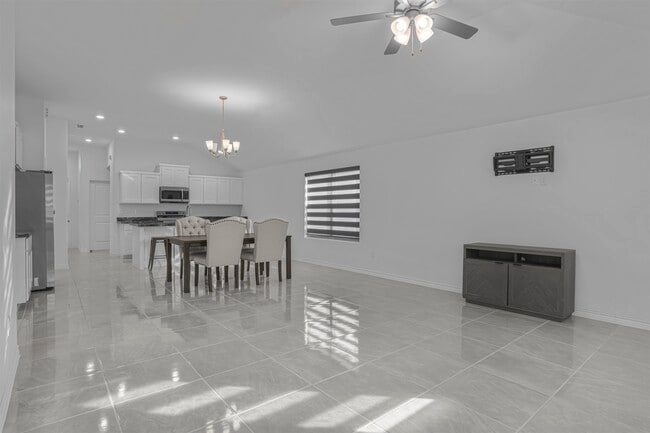 Photo - 5428 Encanto Dr