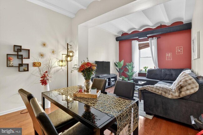 Photo - 825 N 29th St Unit 2C