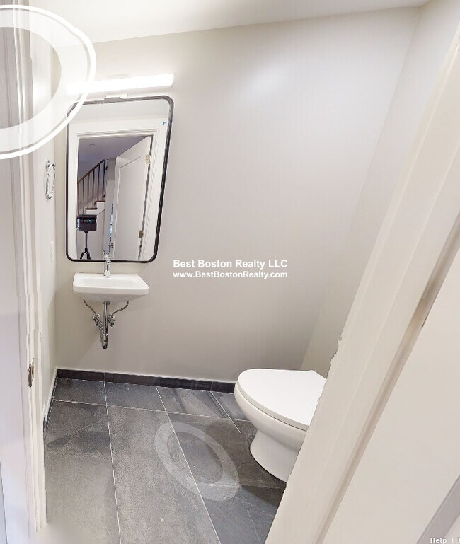 Photo - 390 Harvard St