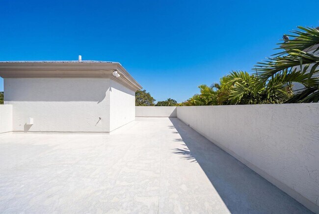 Photo - Southwest 8th Street, Fort Lauderdale, FL 33315 - 3 BR 2.5 BA townhouse