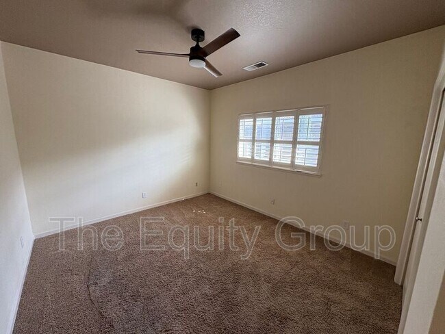 Photo - 540 W Birch Ct