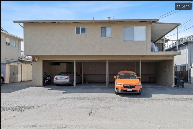 Photo - 861 Burbank Dr