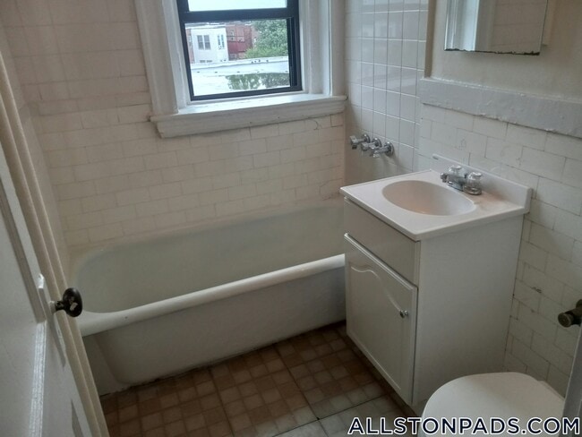 Photo - 1144 Commonwealth Ave Unit 32