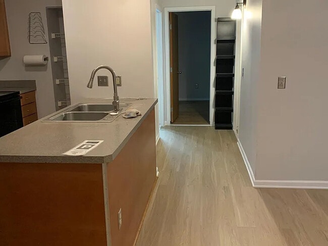 Photo - 215 7th St NE Unidad 206