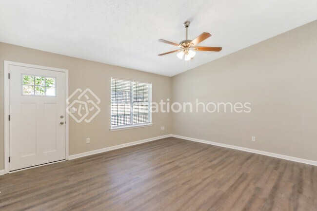 Photo - 6525 Emerald Pointe Cir