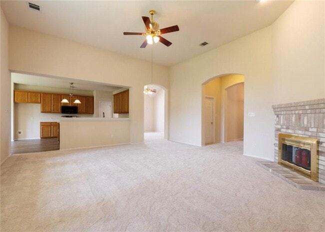 Photo - 704 Thrush Dr