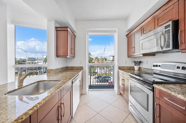 Photo - 7270 SW 88th St Unit 7270 SW 88th Street St # B203