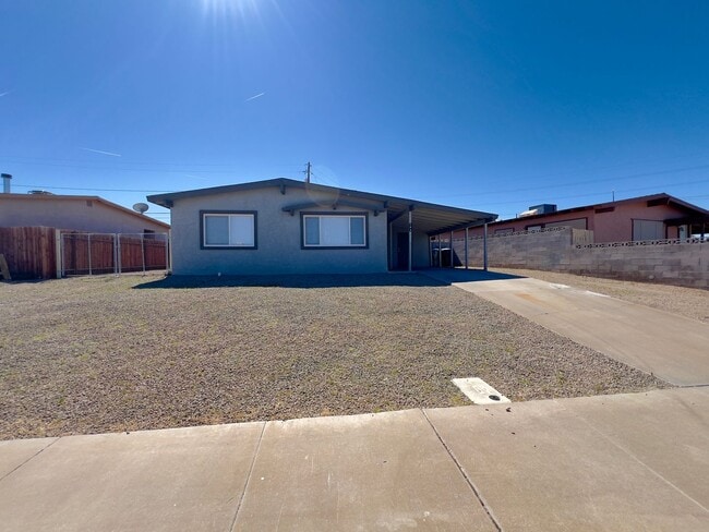 Photo - 4 bedrooms, 2 bathrooms home located in Henderson
