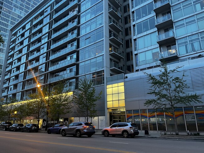 Photo - 1620 S Michigan Ave Unidad 813 Rental