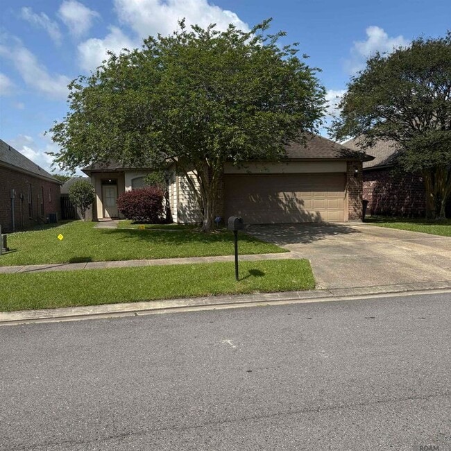 Building Photo - 2924 Nicholson Lake Dr