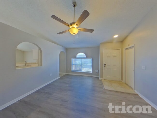 Photo - 10549 Opus Dr